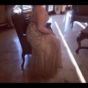 Evening gown/prom dress